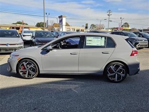 2026 Volkswagen Golf GTI 2.0T SE