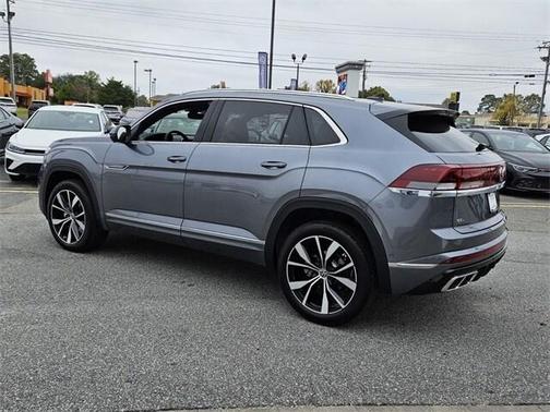 2025 Volkswagen Atlas Cross Sport 2.0T SEL Premium R-Line