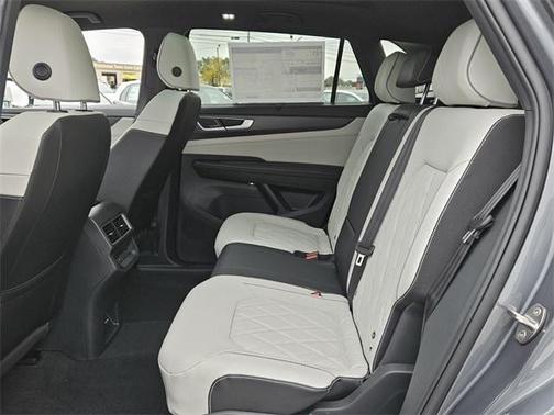 2025 Volkswagen Atlas Cross Sport 2.0T SEL Premium R-Line