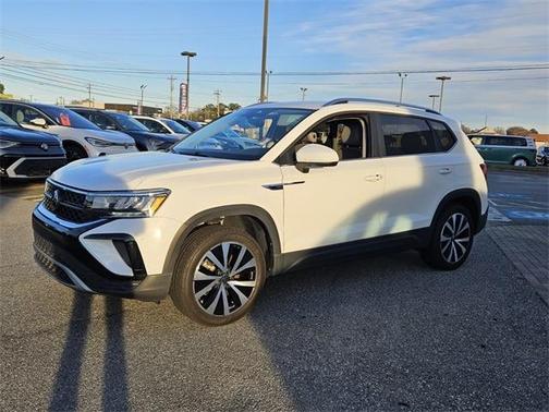 2023 Volkswagen Taos 1.5T SE