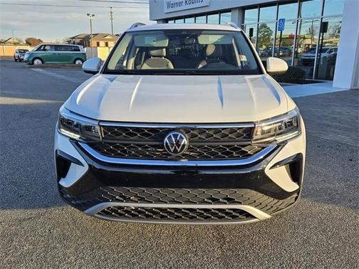 2023 Volkswagen Taos 1.5T SE