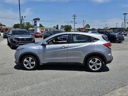 2017 Honda HR-V LX
