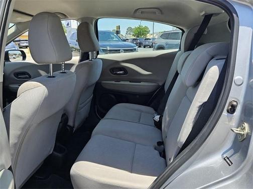 2017 Honda HR-V LX