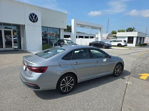 Pyrite Silver Metallic 2025 Volkswagen Jetta 1.5T Sport