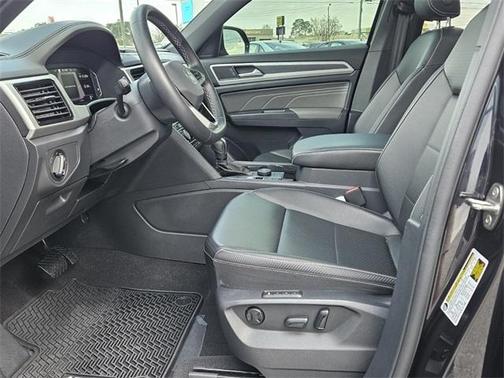 2022 Volkswagen Atlas Cross Sport 2.0T SEL