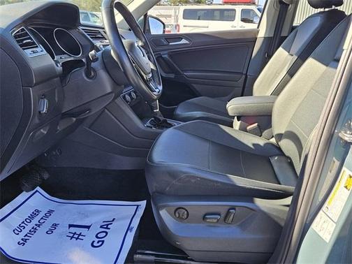 2019 Volkswagen Tiguan 2.0T SE