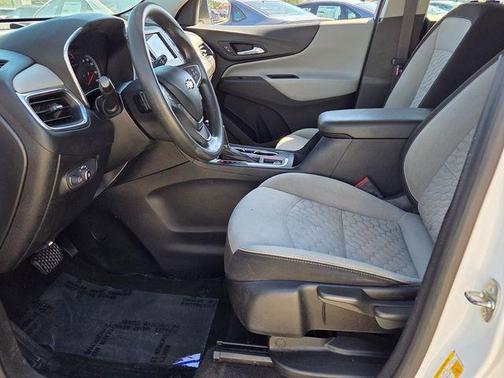Summit White 2019 Chevrolet Equinox LS