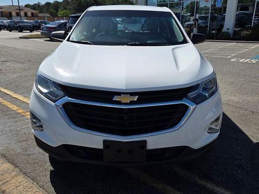 Summit White 2019 Chevrolet Equinox LS