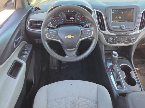 Summit White 2019 Chevrolet Equinox LS
