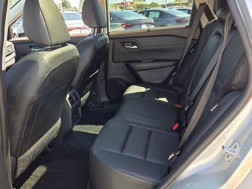 Brilliant Silver 2023 Nissan Rogue SV