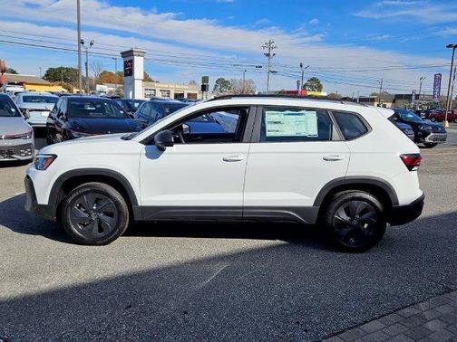 Pure White 2026 Volkswagen Taos 1.5T S