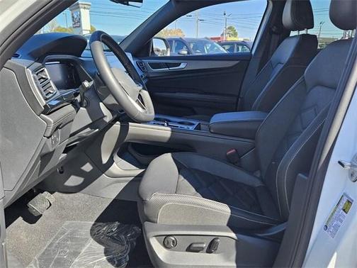 2026 Volkswagen Atlas Cross Sport 2.0T SE