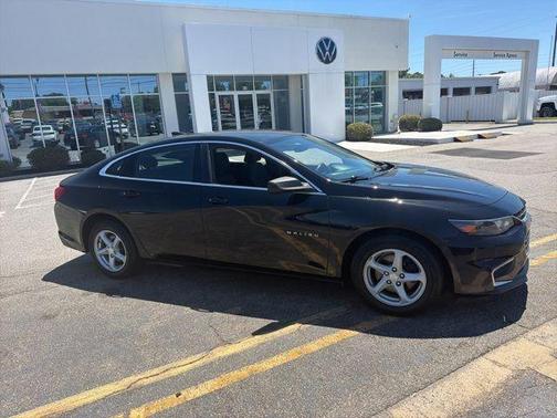 Mosaic Black 2017 Chevrolet Malibu 1LS