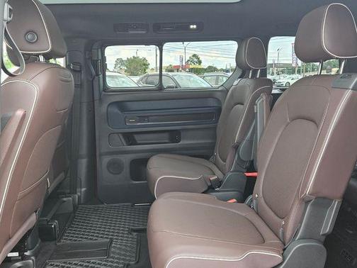 2025 Volkswagen ID. Buzz Pro S Plus