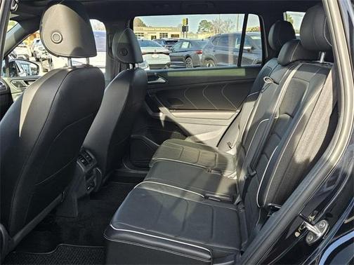2022 Volkswagen Tiguan 2.0T SEL R-Line