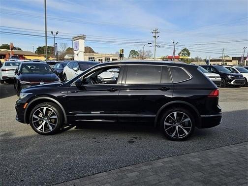 2022 Volkswagen Tiguan 2.0T SEL R-Line