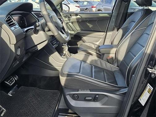 2022 Volkswagen Tiguan 2.0T SEL R-Line