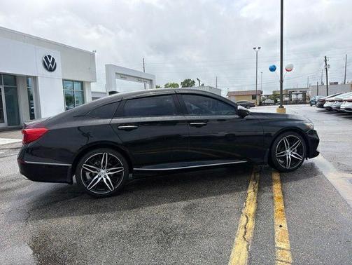 Crystal Black Pearl 2021 Honda Accord Touring 2.0T
