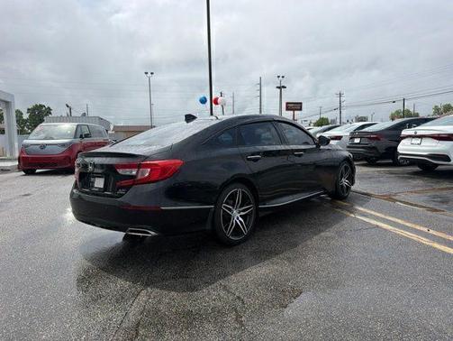 Crystal Black Pearl 2021 Honda Accord Touring 2.0T