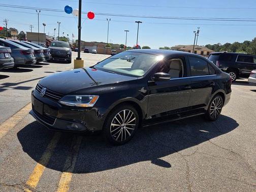Black Uni 2012 Volkswagen Jetta