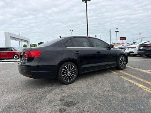 Black Uni 2012 Volkswagen Jetta