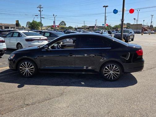Black Uni 2012 Volkswagen Jetta