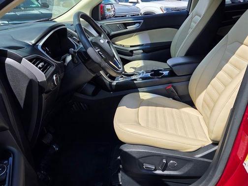 Ruby Red Metallic 2018 Ford Edge SEL