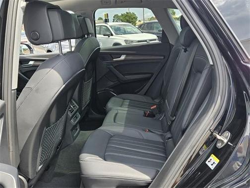 2024 Audi Q5 40 Premium