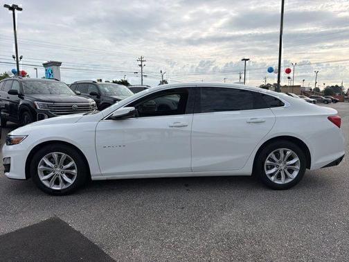 Summit White 2024 Chevrolet Malibu LT