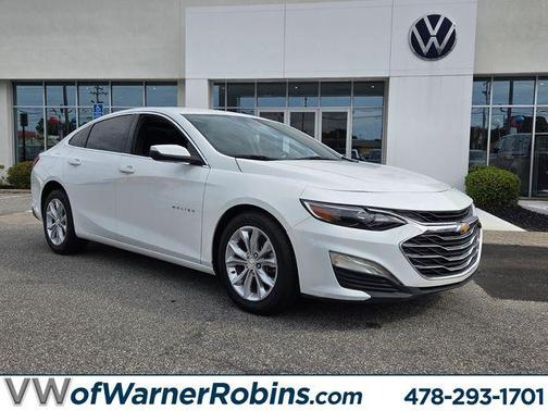 Summit White 2024 Chevrolet Malibu LT