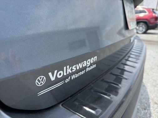 Platinum Gray Metallic 2025 Volkswagen Taos 1.5T S