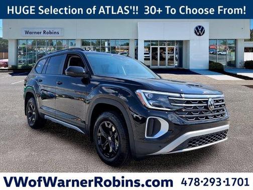 Deep Black Pearl Effect 2026 Volkswagen Atlas 2.0T Peak Edition
