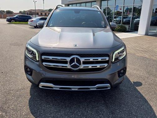 Mountain Gray Metallic 2022 Mercedes-Benz GLB 250 Base 4MATIC