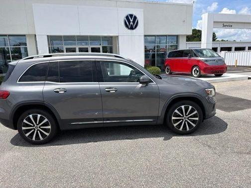 Mountain Gray 2022 Mercedes-Benz GLB 250 Base 4MATIC