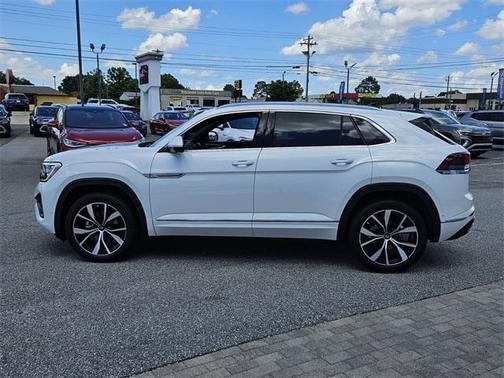 2025 Volkswagen Atlas Cross Sport 2.0T SEL Premium R-Line