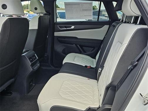 2025 Volkswagen Atlas Cross Sport 2.0T SEL Premium R-Line
