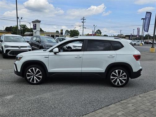 2024 Volkswagen Taos 1.5T SE