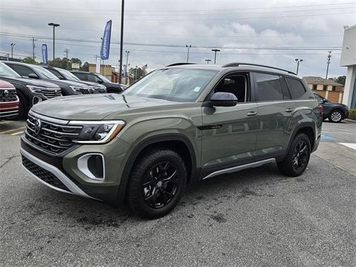 2025 Volkswagen Atlas 2.0T Peak Edition