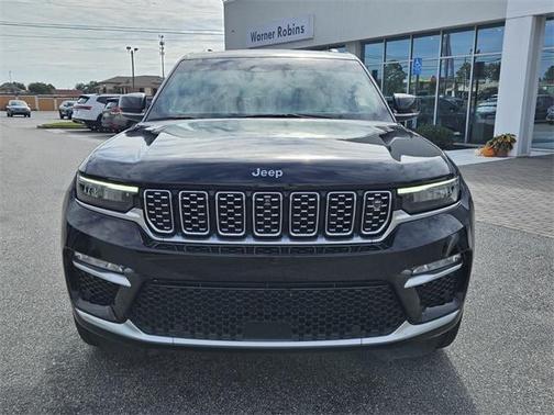 2023 Jeep Grand Cherokee Summit