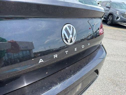 Deep Black Pearl Effect 2020 Volkswagen Arteon 2.0T SE