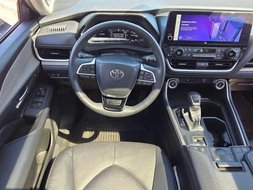 Midnight Black 2024 Toyota Grand Highlander LIMITED