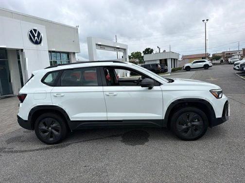 Pure White 2025 Volkswagen Taos 1.5T S