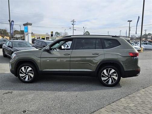 2025 Volkswagen Atlas 2.0T SE w/Technology