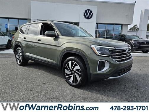 2025 Volkswagen Atlas 2.0T SE w/Technology
