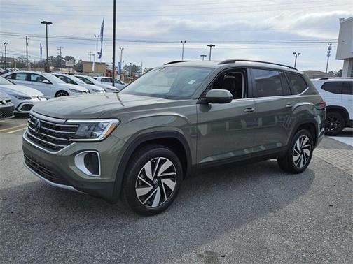 2025 Volkswagen Atlas 2.0T SE w/Technology
