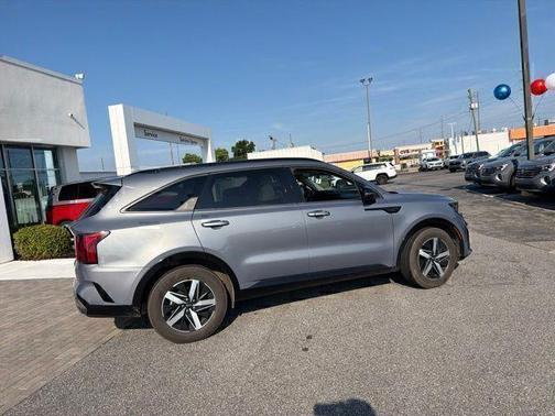Silver 2021 Kia Sorento S