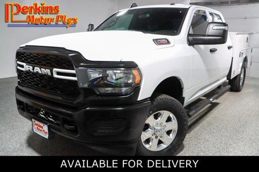 Bright White Clearcoat 2023 RAM 2500 Tradesman Crew Cab 4x4 8' Box