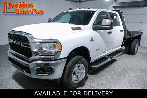 2024 RAM 3500 Big Horn Crew Cab 4x4 8' Box