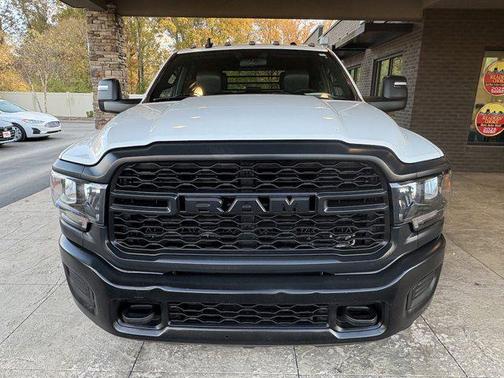 2023 RAM 3500 Tradesman Crew Cab 4x4 8' Box