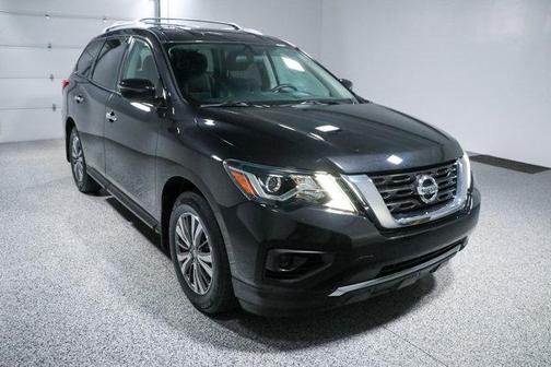 2019 Nissan Pathfinder S